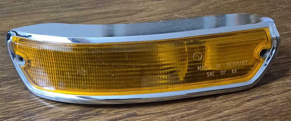 Kierunkowskaz Lewy BMW SERIA E10 (66-77r.) Oryginalny KLASYK UNIKAT