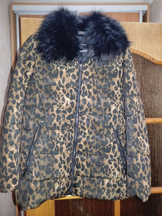 Зимова оригінальна куртка Tahari