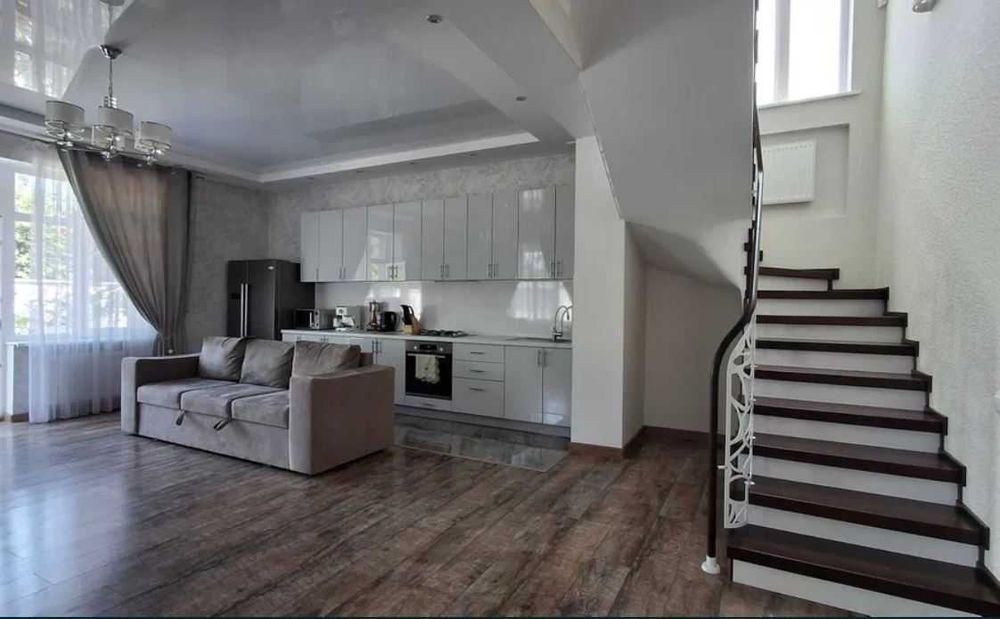 Отличный 2х этажный ДОМ Киевский район госакт