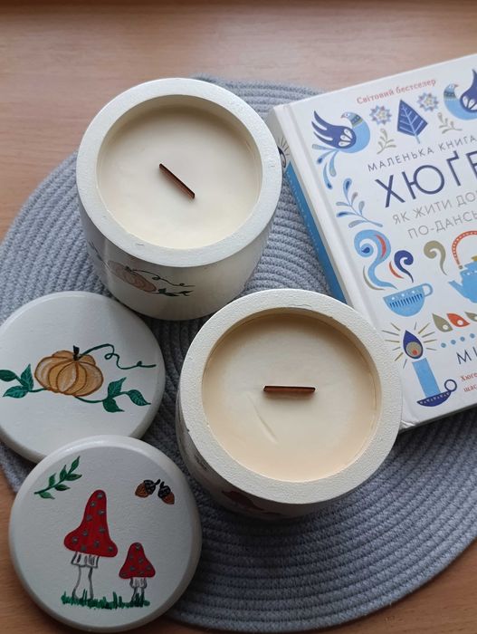 Соєві свічки в гіпсовому кашпо