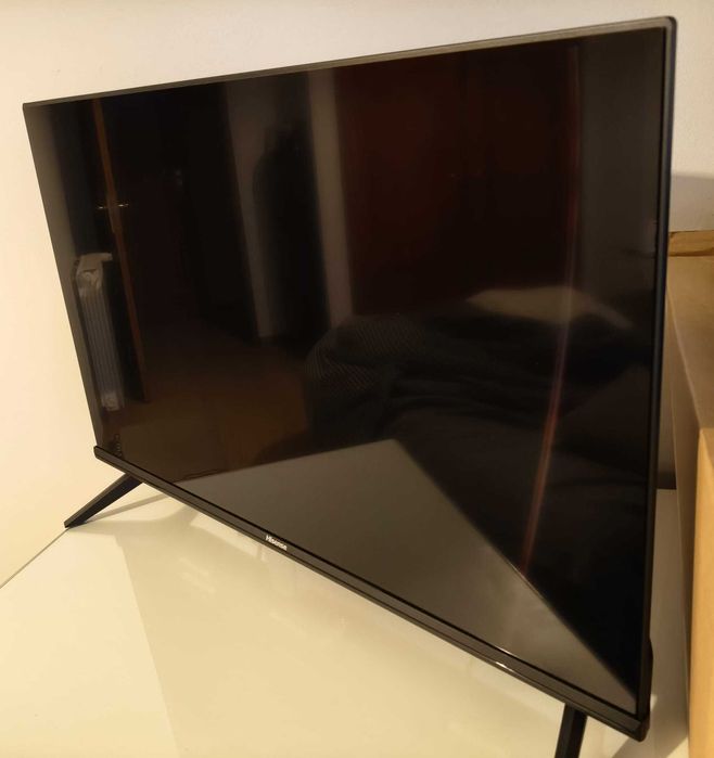 Vendo Smart TV Hisense 32" (Em Garantia até 09/2029) ***URGENTE***