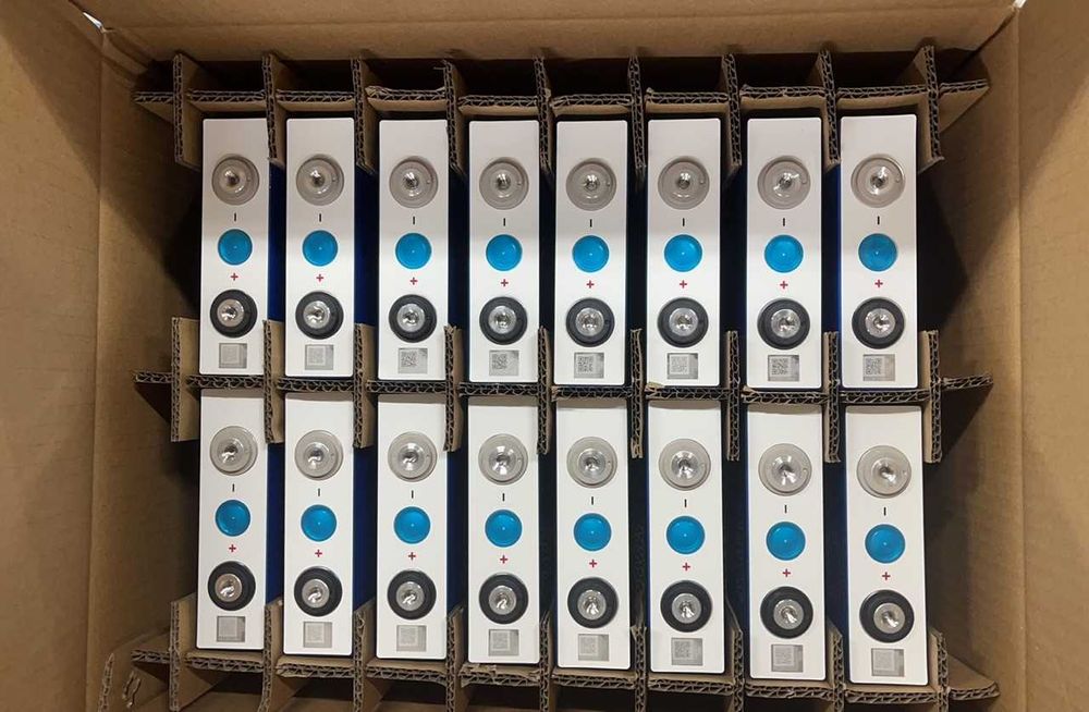 EVE LF105 lifepo4 105Ah 3.2V original Китай 115Ah жовт. 25 в наявності