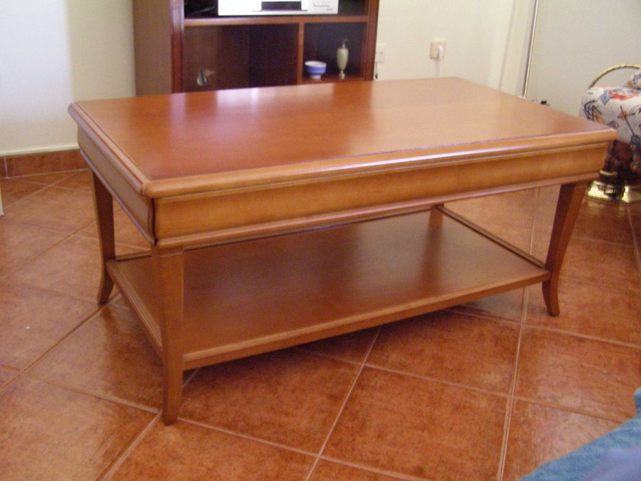 Espelho e Mesa de centro em cerejeira