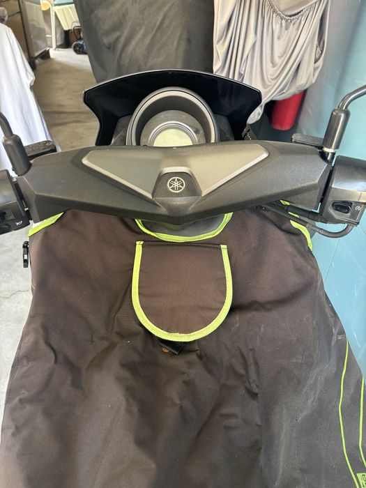 Avental de chuva Scooter Yamaha NMax