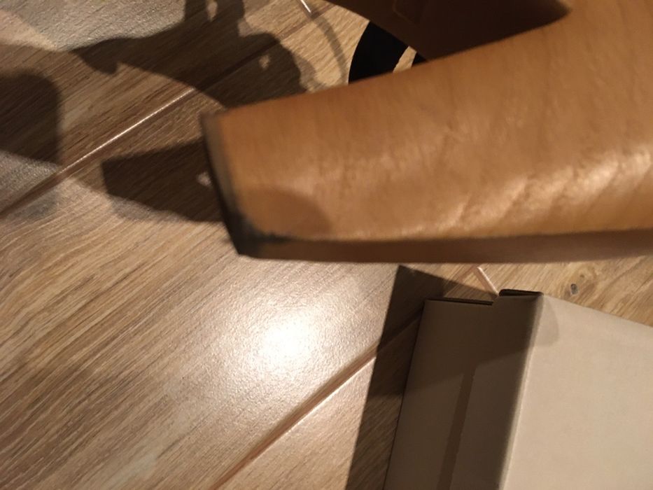 Kiomi, r.40, skóra naturalna