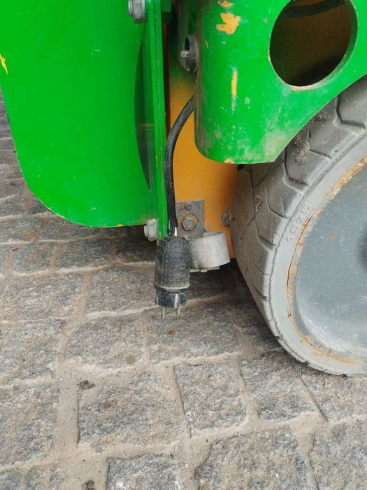 Plataforma elevatória Haulotte Compact 8