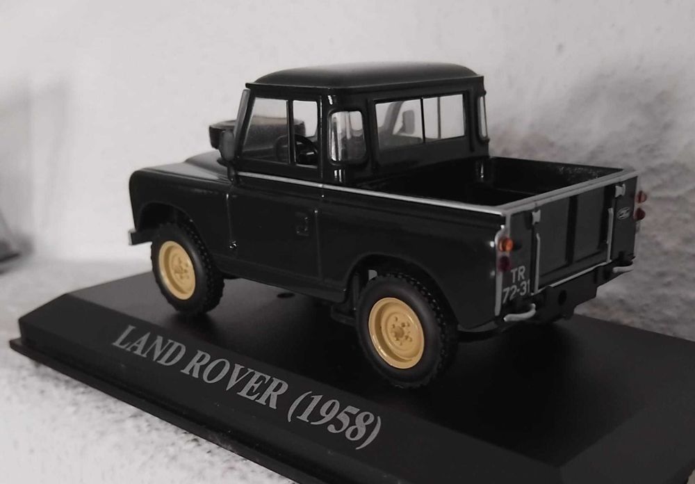 Land Rover ADA.  25€/cada.   Vendo miniaturas da minha coleção 1/43.