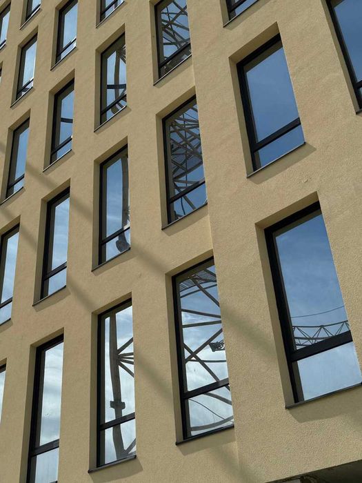 Оренда великого офісу з видом на ріку в Бізнес центрі "Picasso" Пікасо