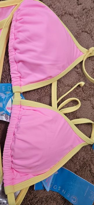 Новий рожевий купальник