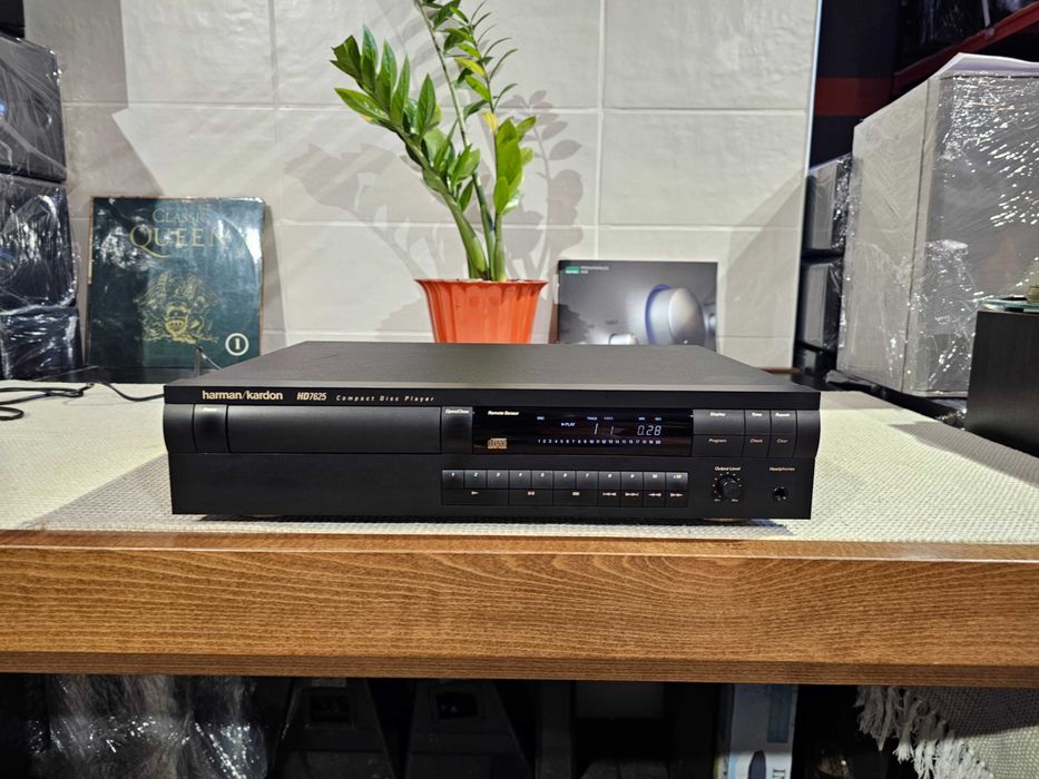 CD-програвач Harman/kardon HD 7625 4 x PCM61P – SM5840 KSS-210A
