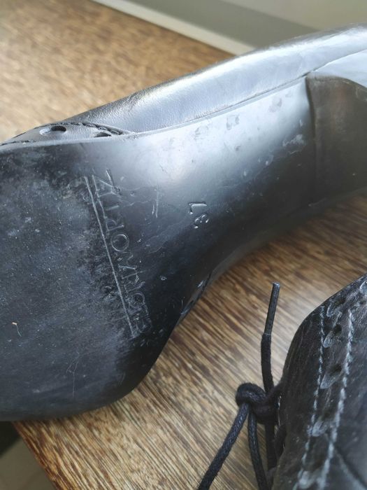 Sapatos senhora Glória Ortiz