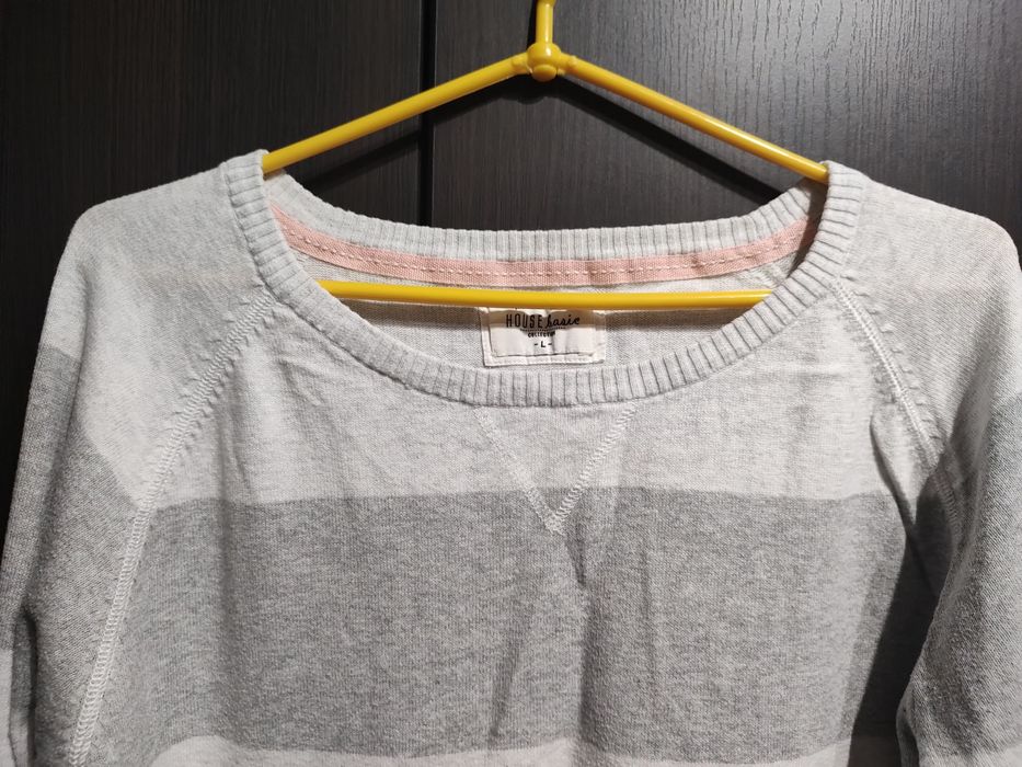 Sweterek w paski House, rozmiar L