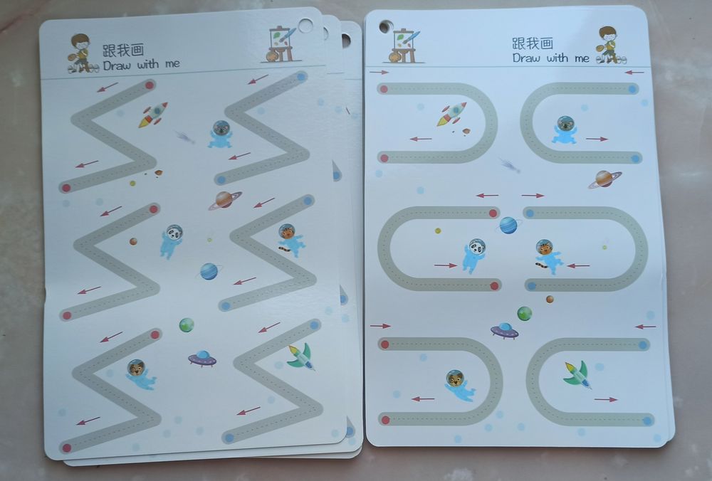 Багаторазовий зошит для практики письма.