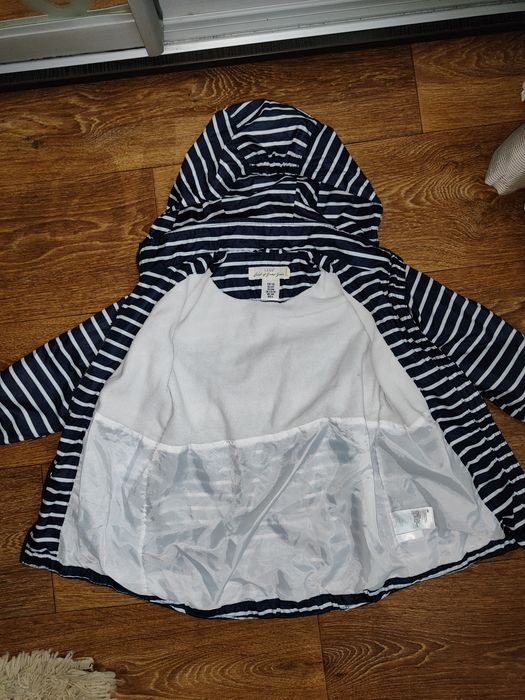 Ветровка H&M       .