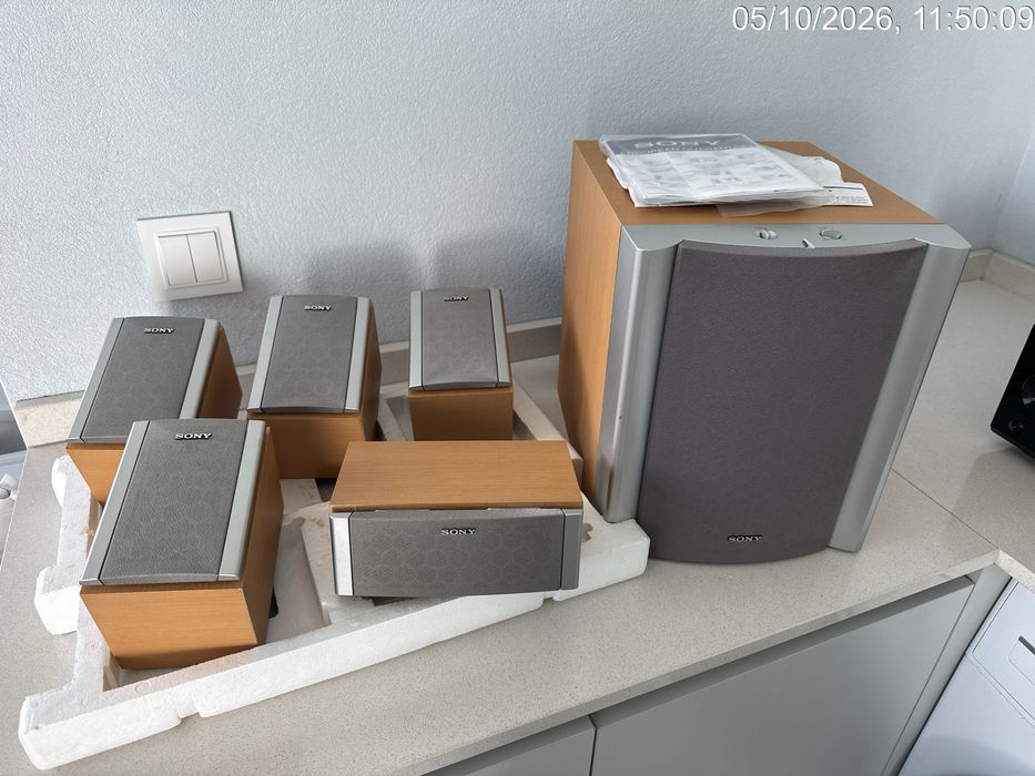 Sistema de som 5.1 ( 5 colunas + subwoofer) SONY
