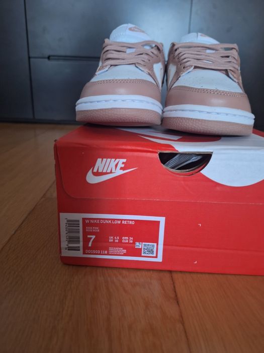 Ténis Nike Dunk novos