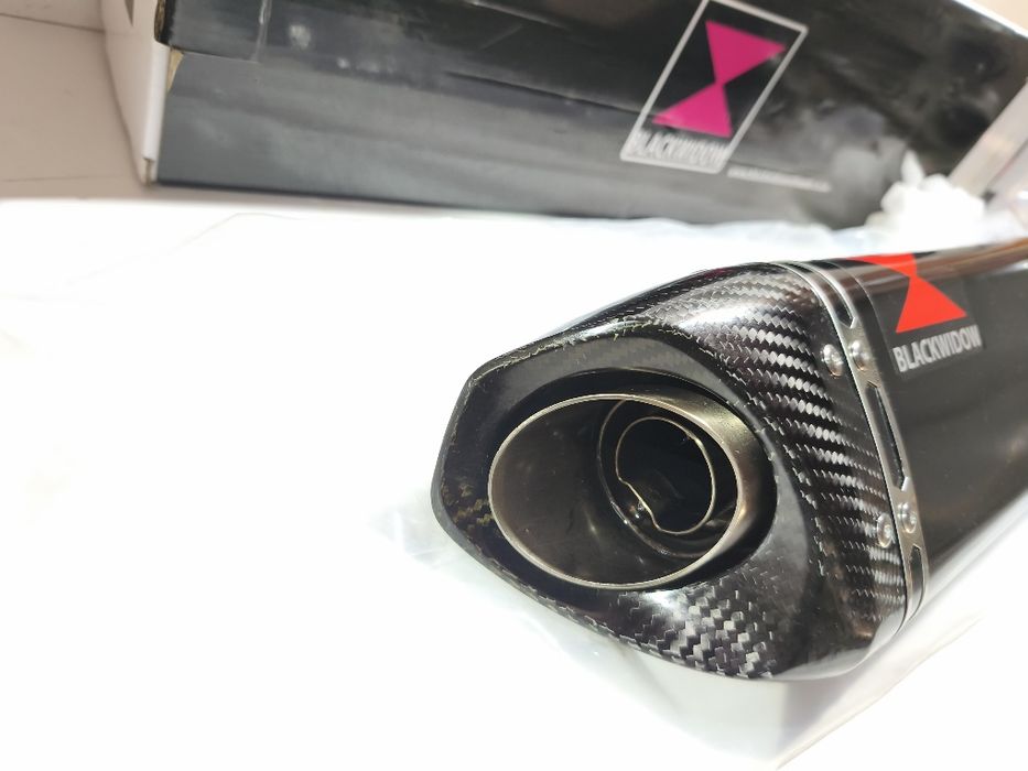 Black widow  Yamaha MT 09  ( 4 geração )