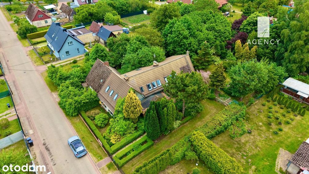 Przestronny dom z pięknym ogrodem, działka 1200m2 – Sławno, ODW