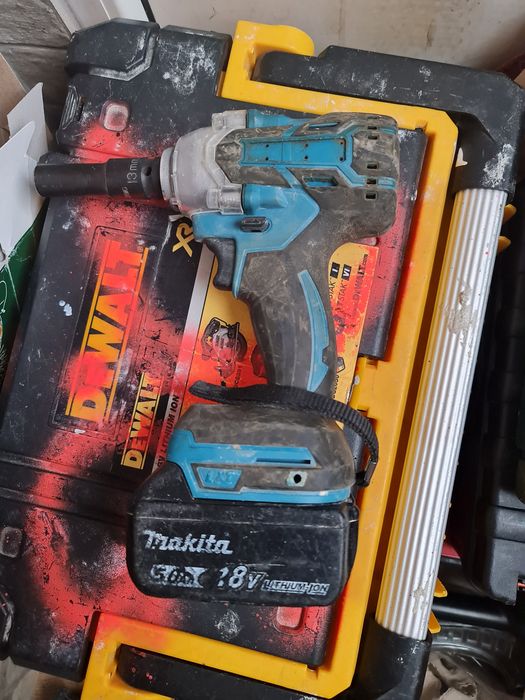 Гайковерт Makita + АКБ