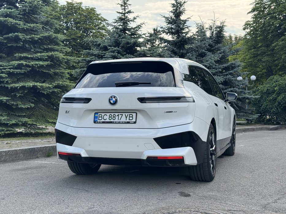 BMW iX 40 2023 Європа