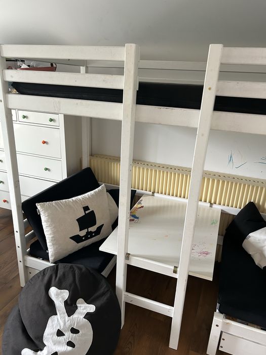 Lóżko pietrowe z kanapą, biurkiem, rozkladane