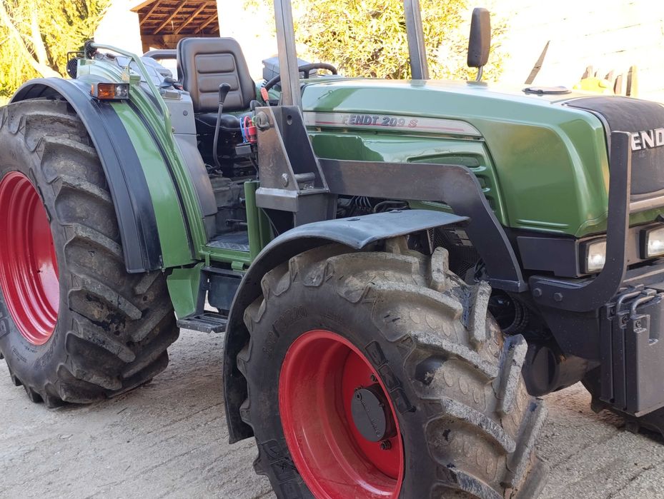 Trator Fendt 209 S