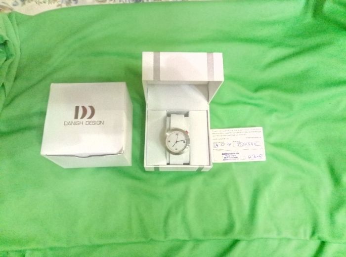 Жіночий годинник