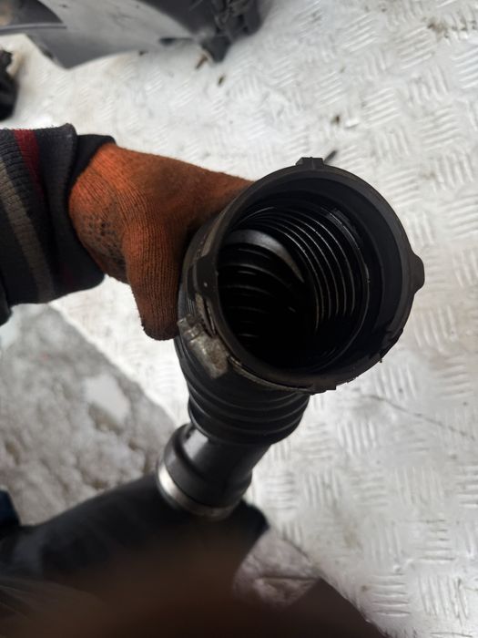 Гофра 2.7 патрубок Джип чероки 04год jeep cherokee wj