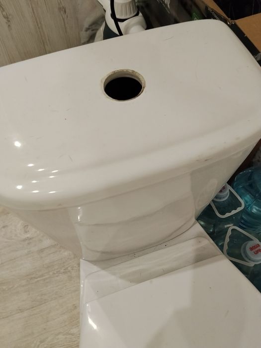 Продам унитаз 500 грн.