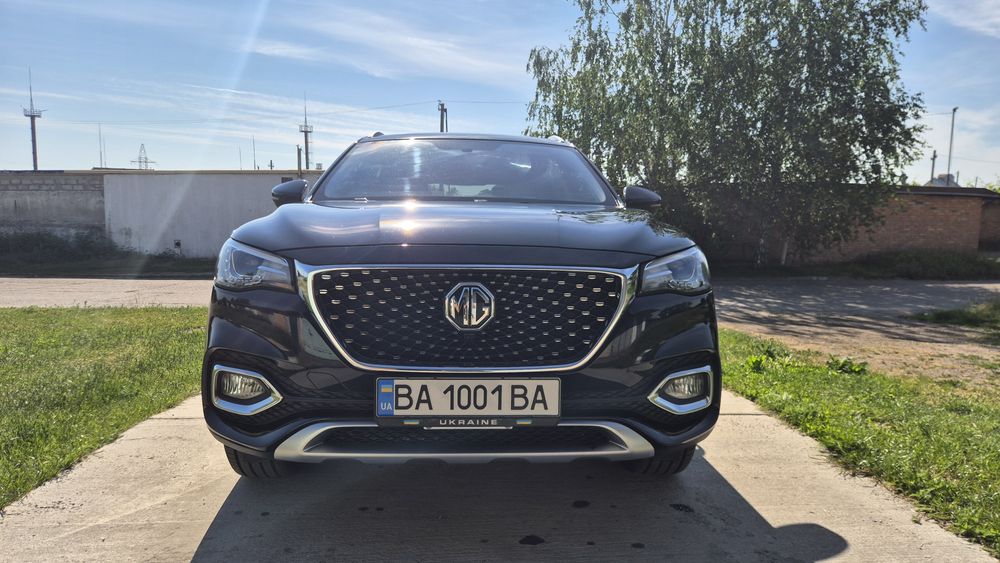 Продам свій MG HS.