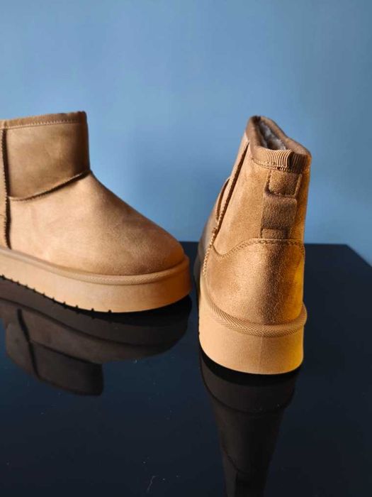 Wyprzedaż Stylowe nowe ocieplane botki brązowe camel buty 39