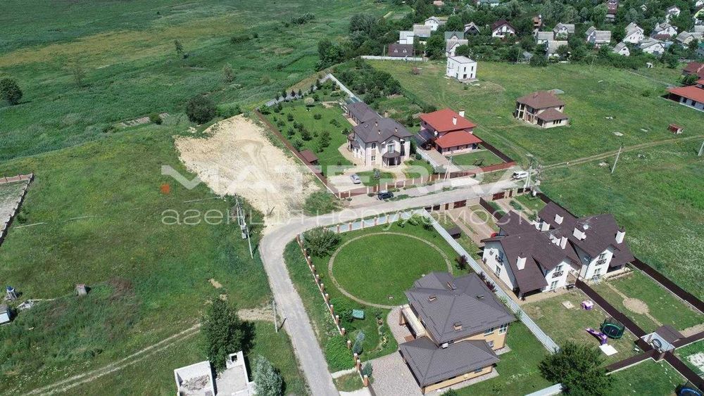 Бобриця Продаж Будинку 194м2 на ділянці 12.5 соток