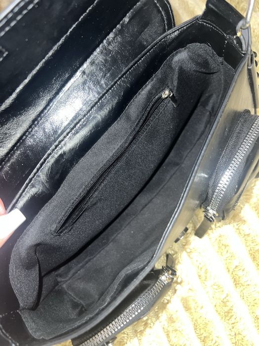 Чорна сумка