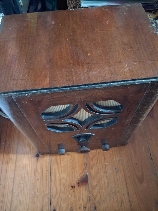 Rádio antigo anos 30