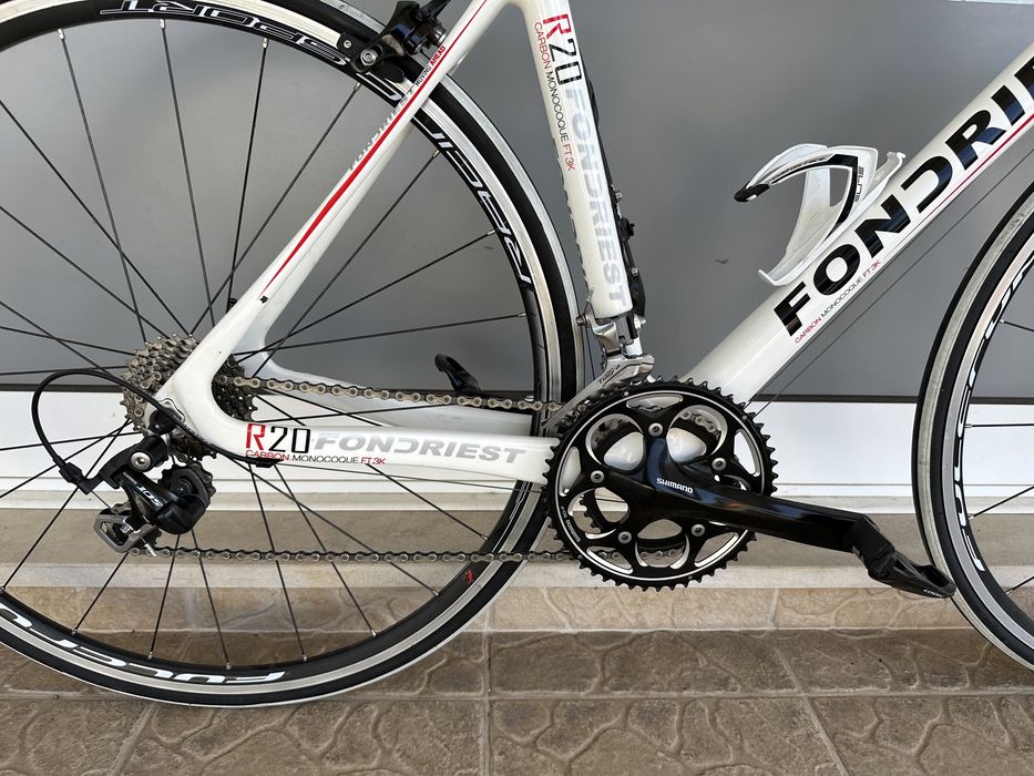 Bicicleta de estrada em carbono - Muitos extras