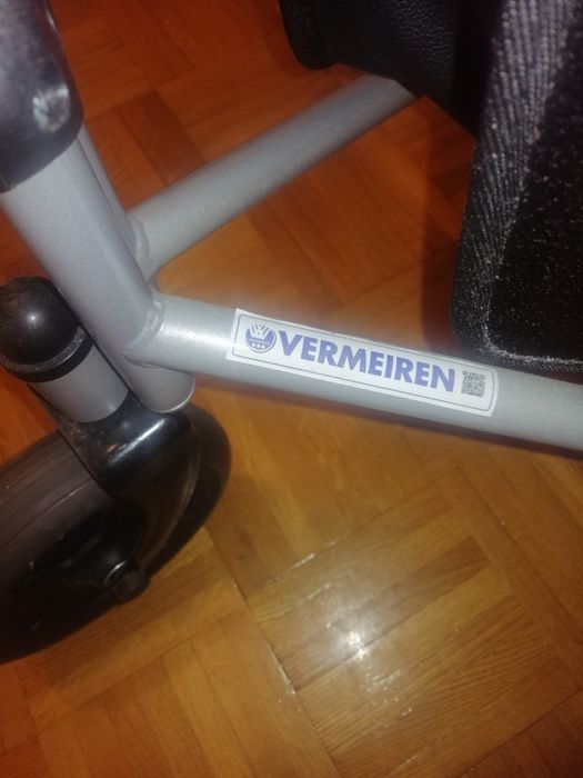 Sprzedam chodzik nieużywany