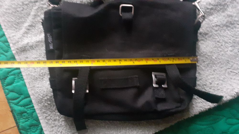 Vendo bolsas de alça e tiracolo