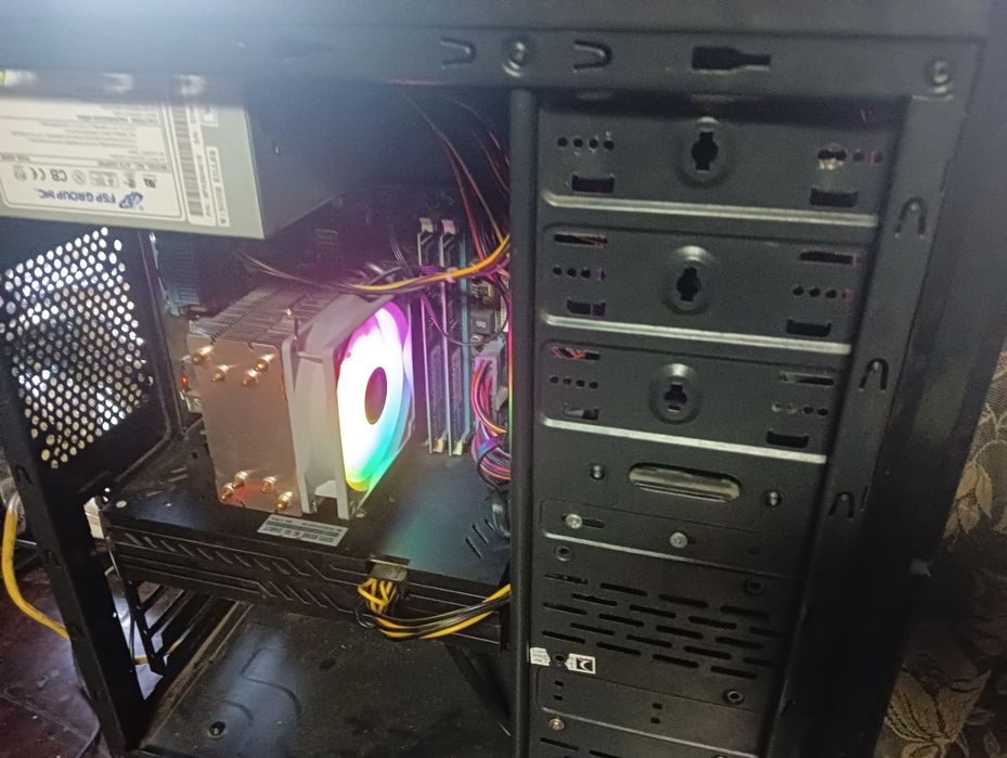 Бюджетный игровий ПК , обслугованний!
