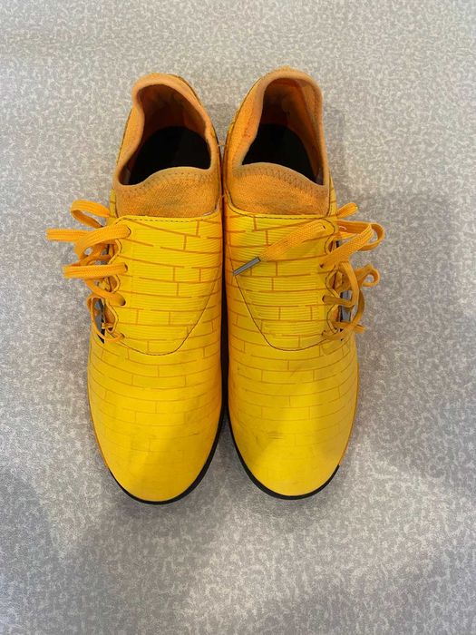 Сороконіжки New Balance Furon