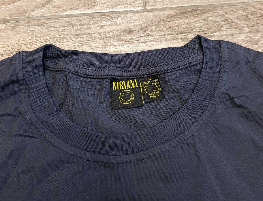 футболка Nirvana офіційний мерч 2023 року, рок футболка S/М