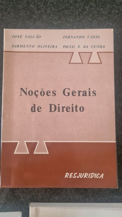 Manuais de Direito