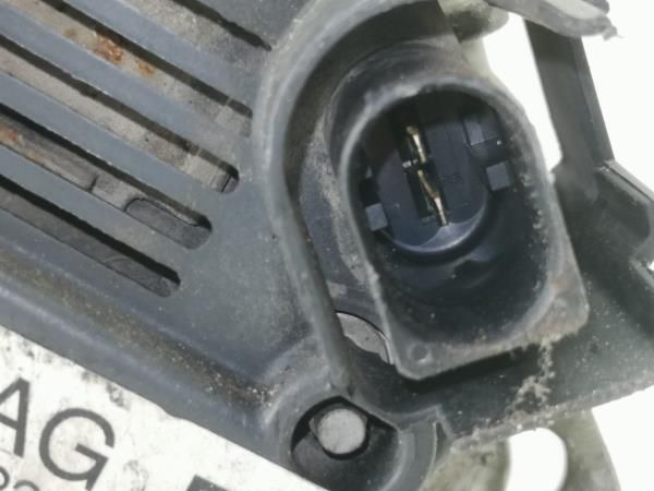 Alternador VOLKSWAGEN Caddy III (2K, 2C)