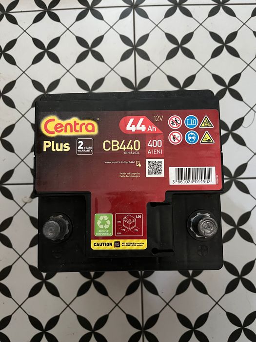 Akumulator CENTRA 44Ah