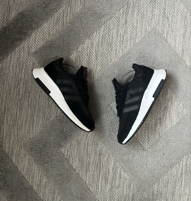 Кроссовки Adidas / Кроссовки Adidad 39p