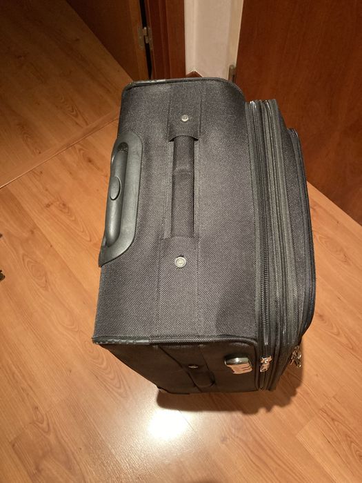 Mala viagem  tamanho grande marca Hossoni