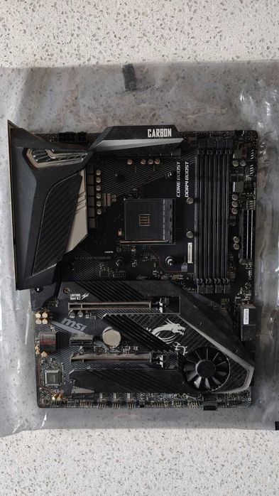 Материнська плата MSI MPG X570 Gaming PRO Carbon WIFI