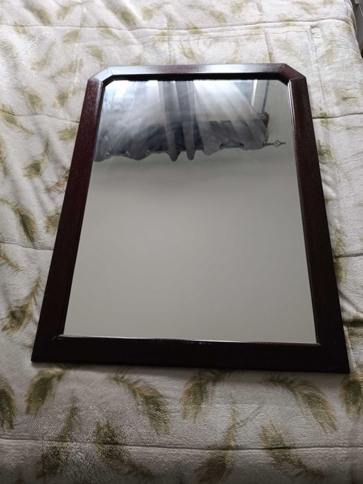 Espelho com moldura de madeira, suporte para patede 55 x 75