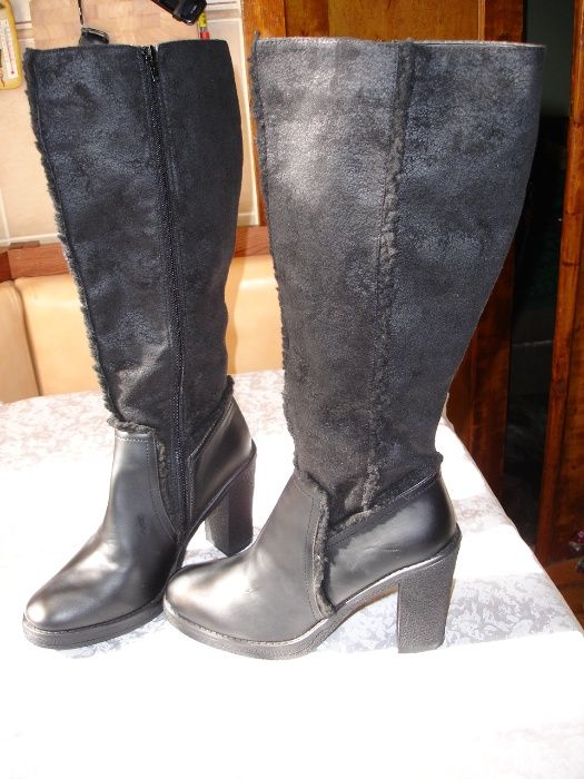 Сапоги/ЧОБОТИ 39-40 р. (25-26 см) жіночі. ЧОРНІ. Каблук. ДЕМІСЕЗОН.