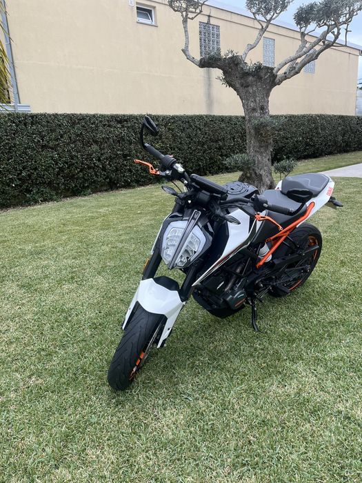Ktm duke 125(cheia de extras)