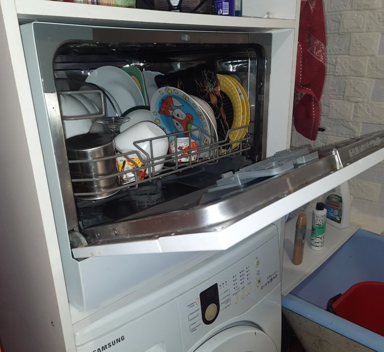 Посудомийна машина HANSA ZWM 536 WH